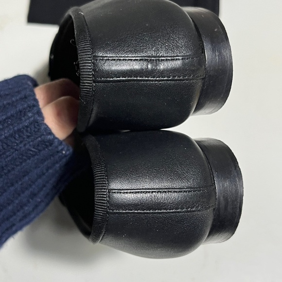 CHANEL Women's Black and Silver Flats - Picture 3 of 10